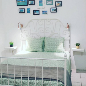 Гостиница Little Surf House  Лас-Пальмас-Де-Гран-Канария